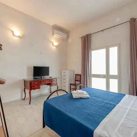 Anghelos Holiday home Lizzanello