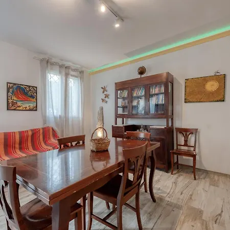 Anghelos Holiday home