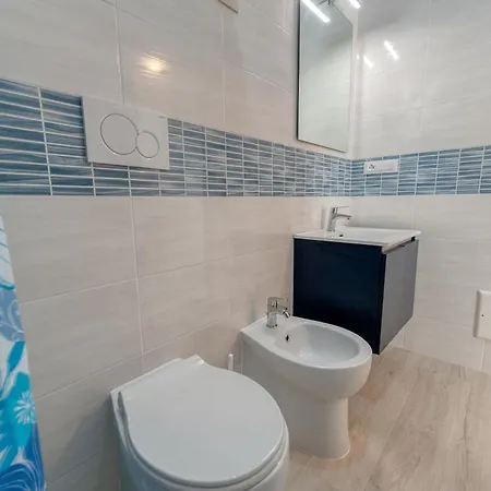 Anghelos بيت للعطل Lizzanello