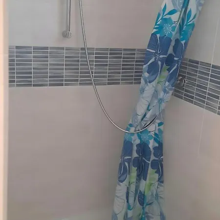 Anghelos بيت للعطل