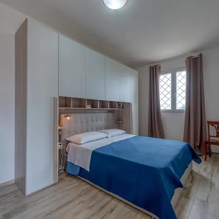 بيت للعطل Anghelos *